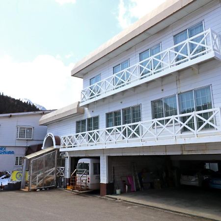 Annex Kashiwaya Hotell Yuzawa  Exteriör bild